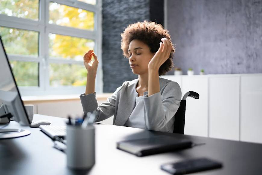 Robert Beatty Provides Practical Mindfulness Techniques to Reduce Stress in Professional Settings