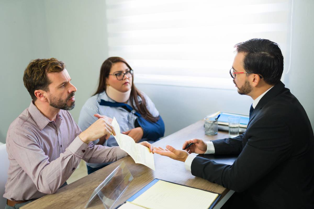 How Skilled Lawyers Handle Complex Injury Claims