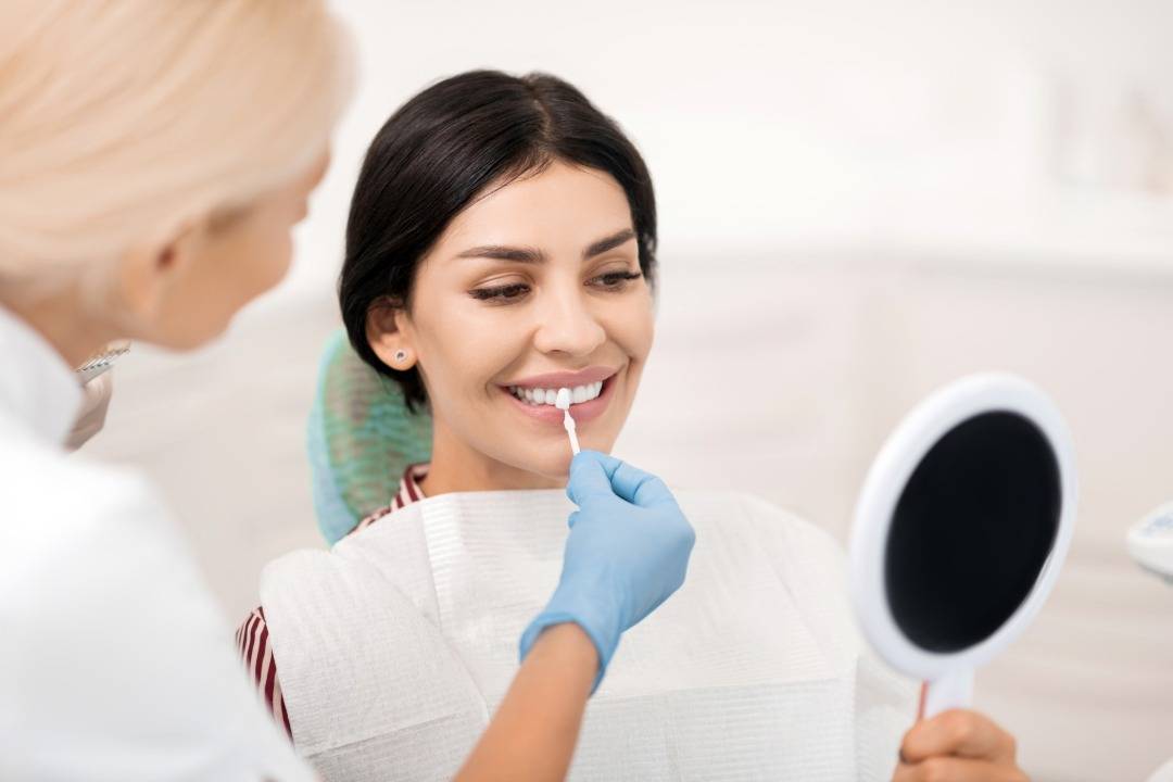 What to Expect During Your Full-Set Dental Veneers and Crowns Procedure