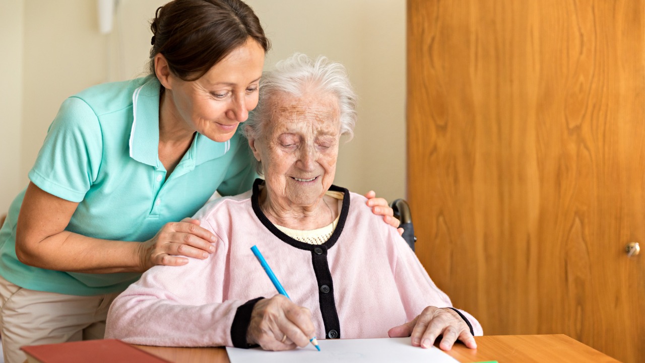 The Emotional Journey of Caring for Someone with Dementia: How to Cope and Where to Find Help