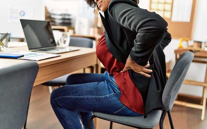 4 Signs It's Time to Visit a Good Chiropractor for Persistent Back Pain