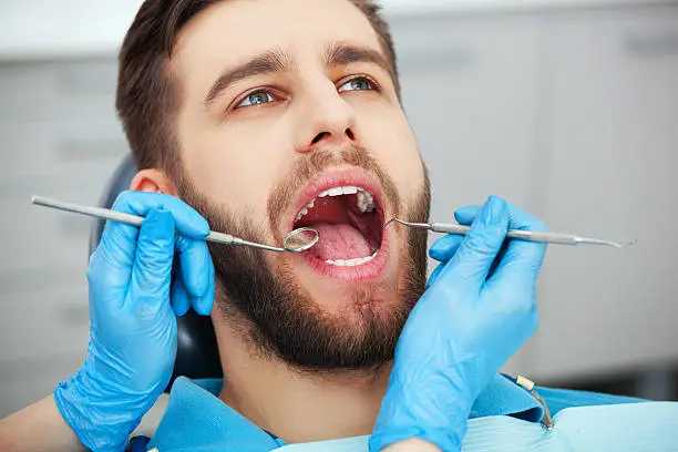 Dental Clinic in Juhu: Complete Guide to Types of Dentists & Services