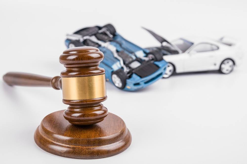 What Insurance Companies Begin Doing First After a Car Accident in Weatherford, TX
