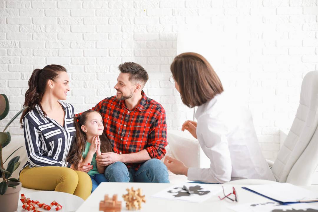 Structural Family Therapy Explained: How It Can Transform Your Family Dynamic