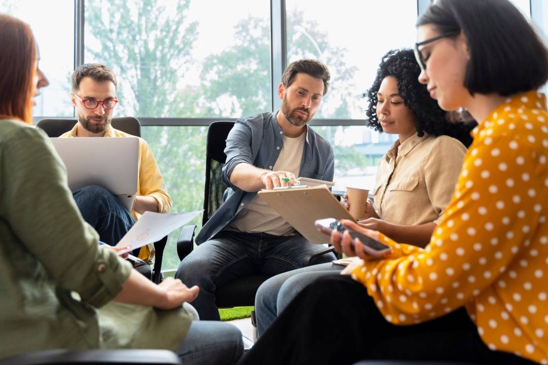 Trending Group Discussion Topics & Tips for Preparation