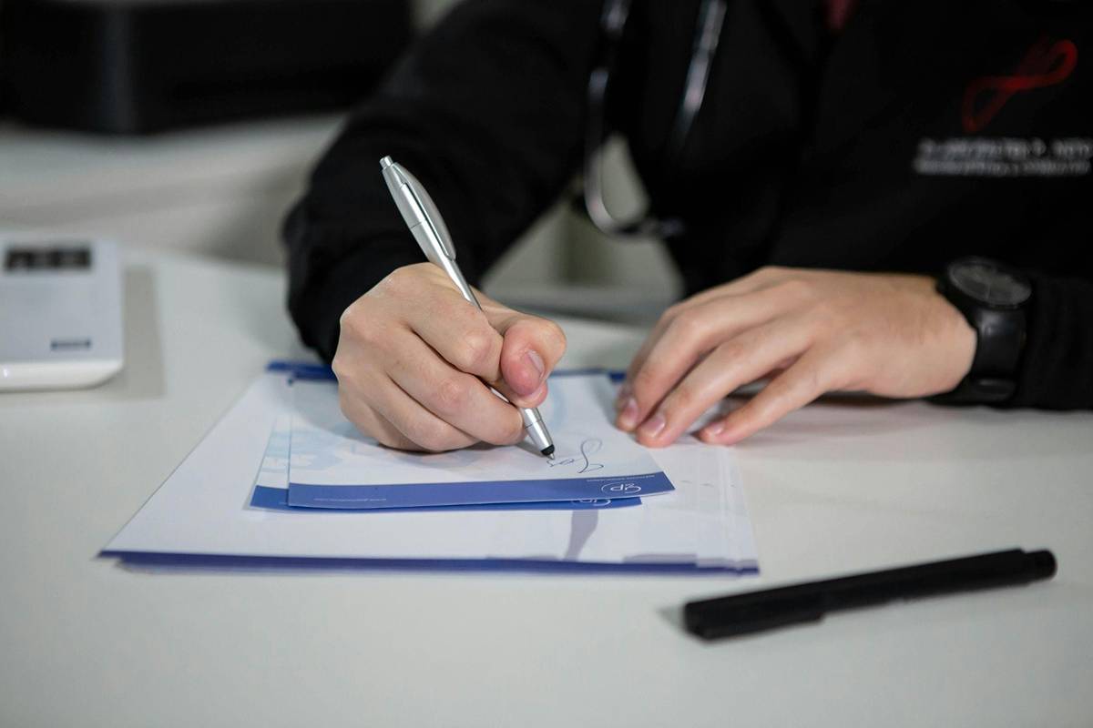 Why Clients Trust Clinics That Hire Medical Directors