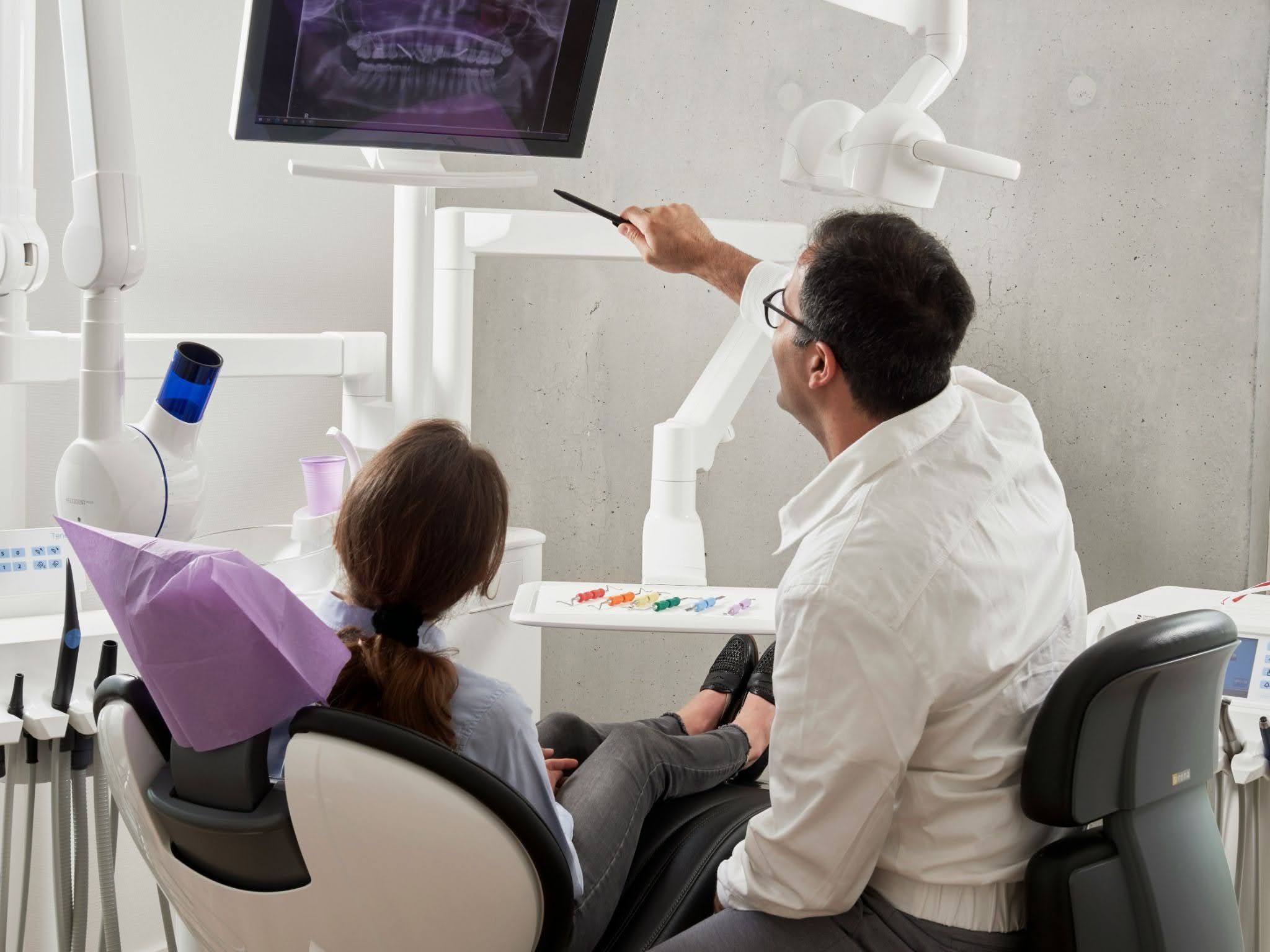 Key Questions to Ask Before Getting Dental Implants