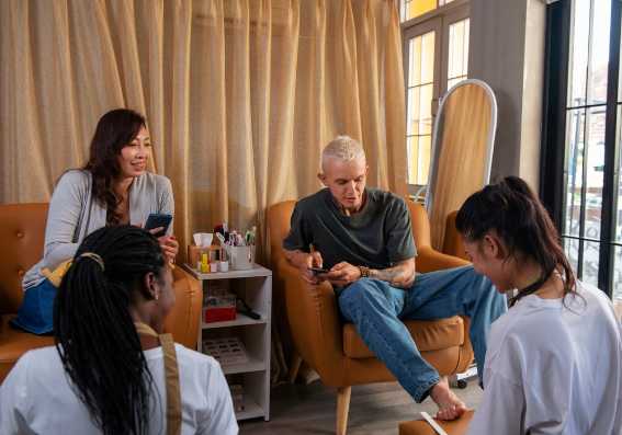 5 Rehab Centres in Delhi Offering Family Therapy Programmes During Recovery