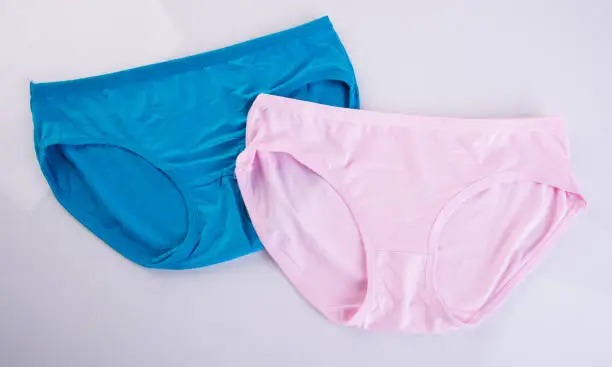 Symptom Tracking and Daily Management of Pelvic Floor Weakness