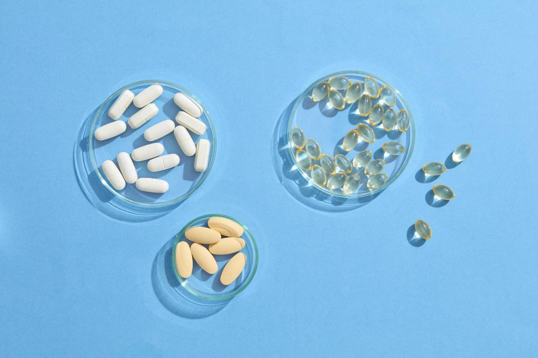 Best Supplement Manufacturers for Startups: A 2025 Guide