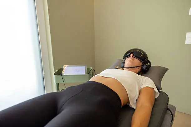 Ear Vagus Nerve Stimulation for Beginners: What to Know Before Your First Session