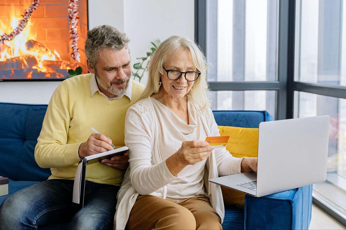 How to Pick a Residency Retirement Plan in 2025